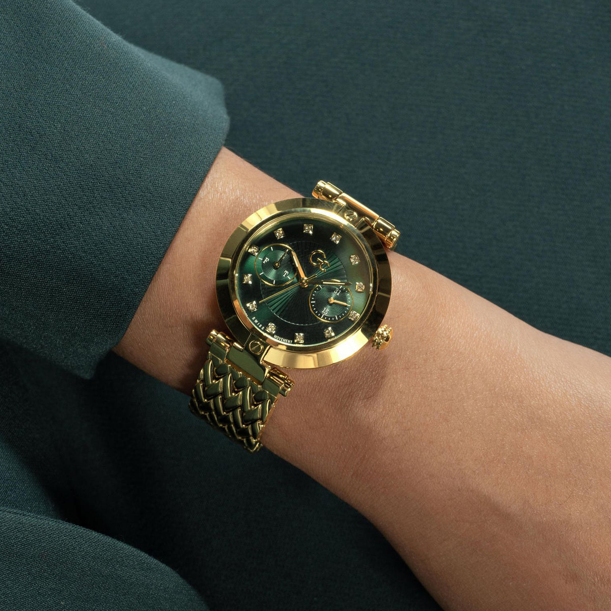 GC 36.5 mm Yellow Gold Quartz watch