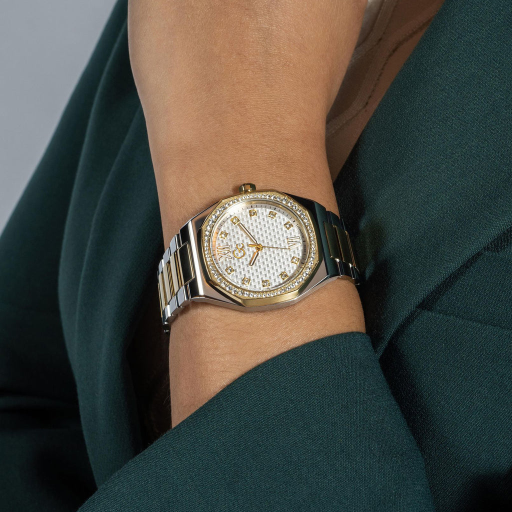 Coussin Sleek Lady Women Quartz White Dial Analog Stainless Steel Watch Z25002L1MF