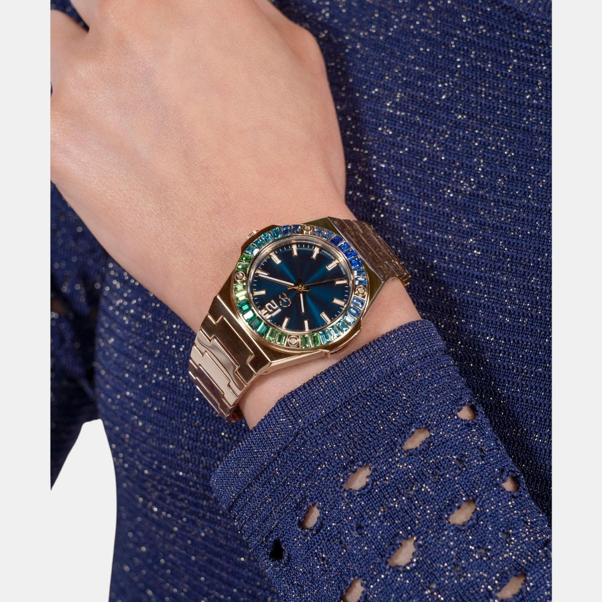 Idol Women Quartz Blue Dial Analog Stainless Steel Watch Z34007L7MF