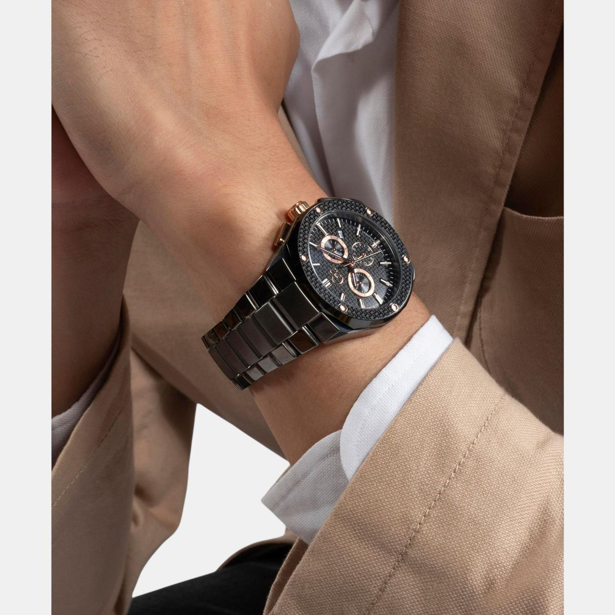 Fiber Men Quartz Black Dial Chronograph Stainless Steel Watch Z37002G2Mf