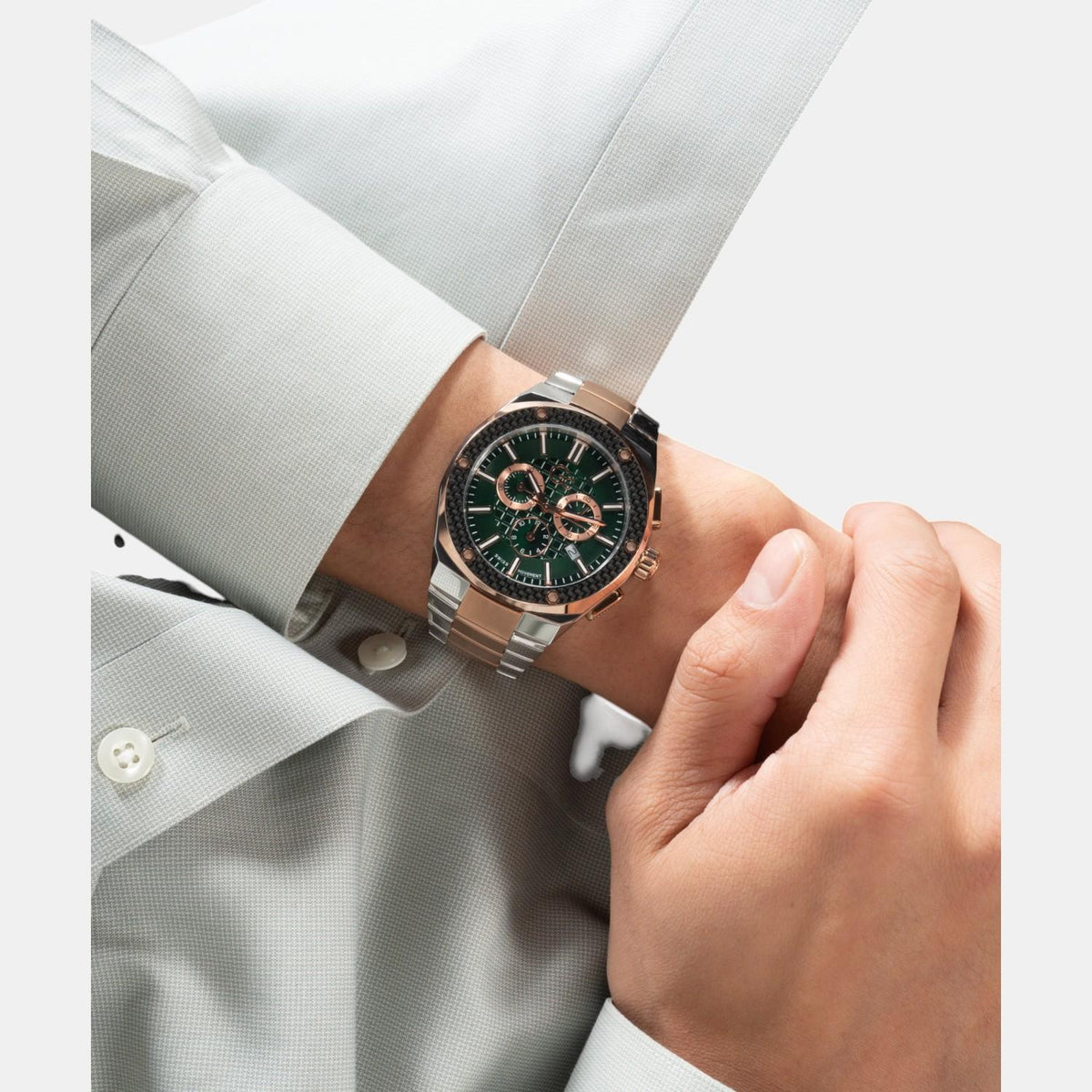 Fiber Men Quartz Green Dial Chronograph Stainless Steel Watch Z37003G3Mf
