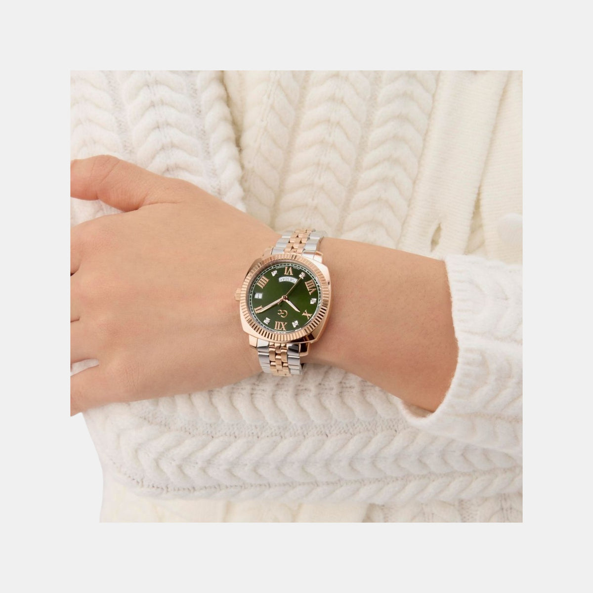 Flair Coussin Women Quartz Green Dial Analog Stainless Steel Watch Z44004L3