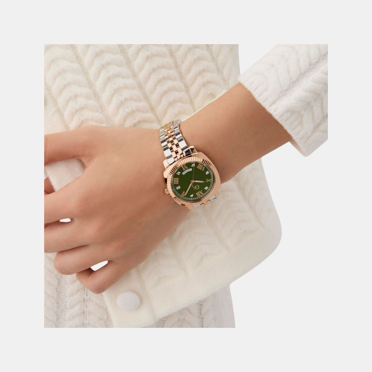 Flair Coussin Women Quartz Green Dial Analog Stainless Steel Watch Z44004L3