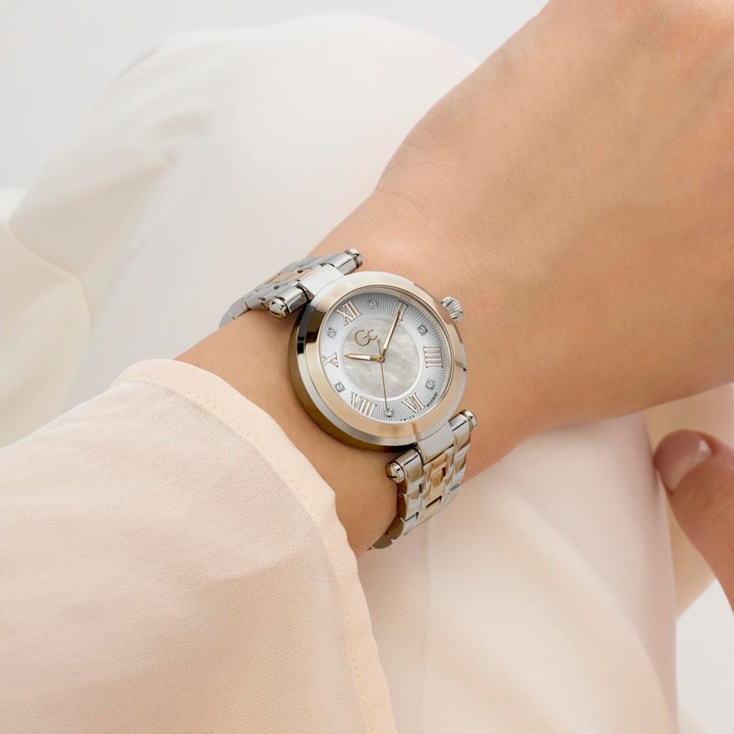 Gc Sportchic Women Quartz White Dial Analog Stainless Steel Watch Z63002L3