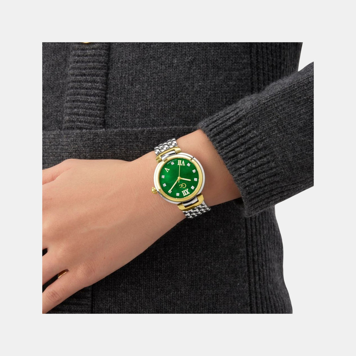 Allure Women Quartz Green Dial Analog Stainless Steel Watch Z64002L1