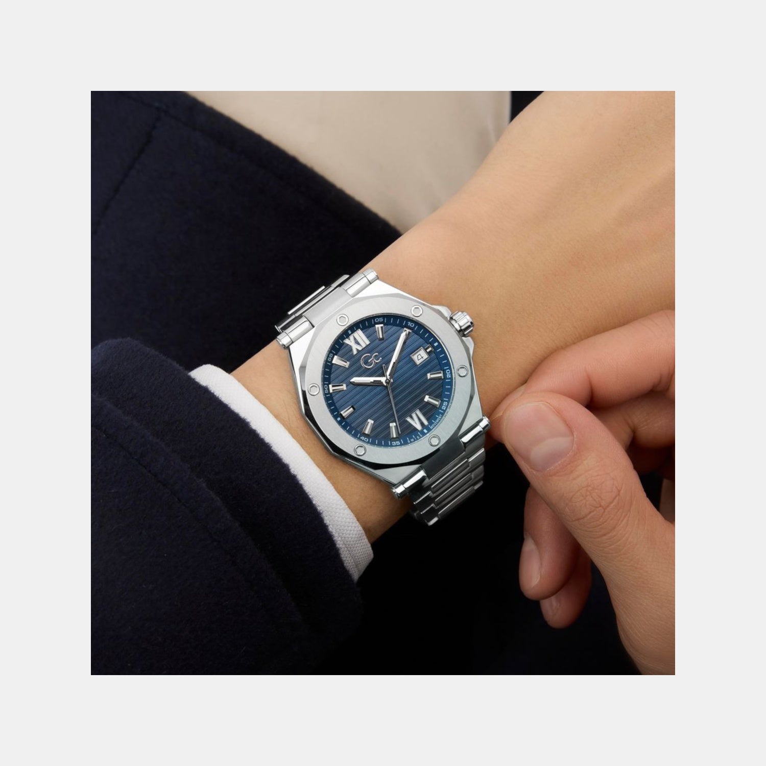 Dress Men Quartz Blue Dial Analog Stainless Steel Watch Z67001G7