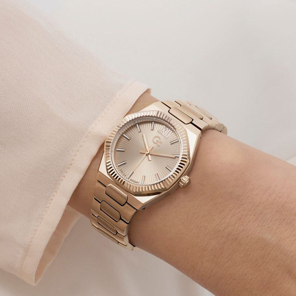 Gc Dress Women Quartz Rose Gold Dial Analog Stainless Steel Watch Z70001L3