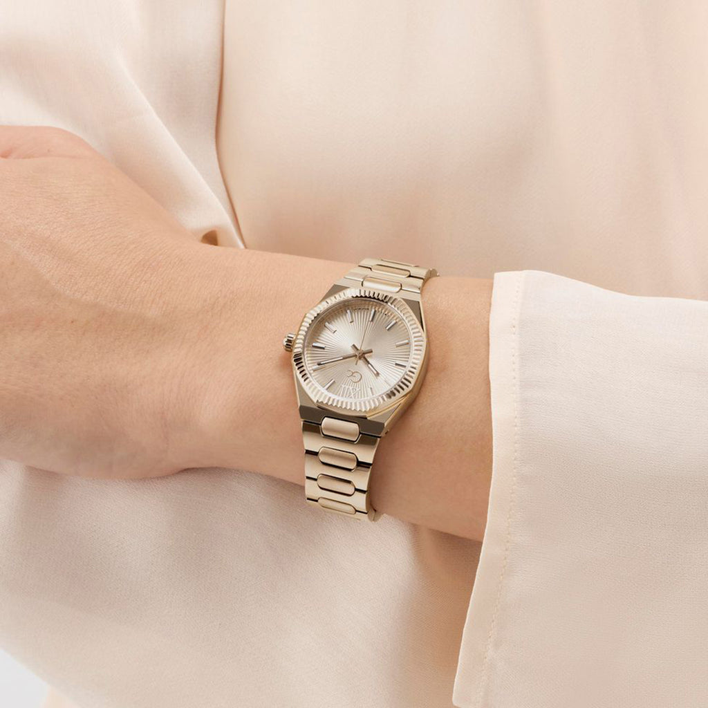Gc Dress Women Quartz Rose Gold Dial Analog Stainless Steel Watch Z70001L3