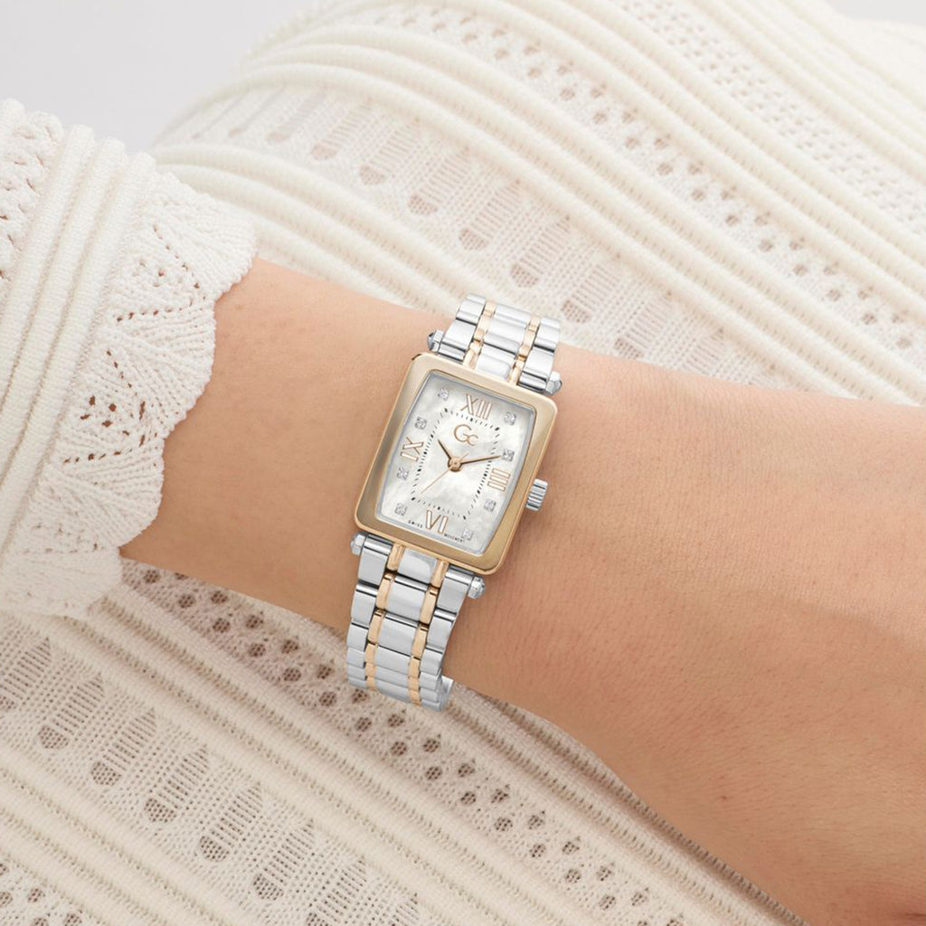 Gc Dress Women Quartz White Dial Analog Stainless Steel Watch Z71001L1