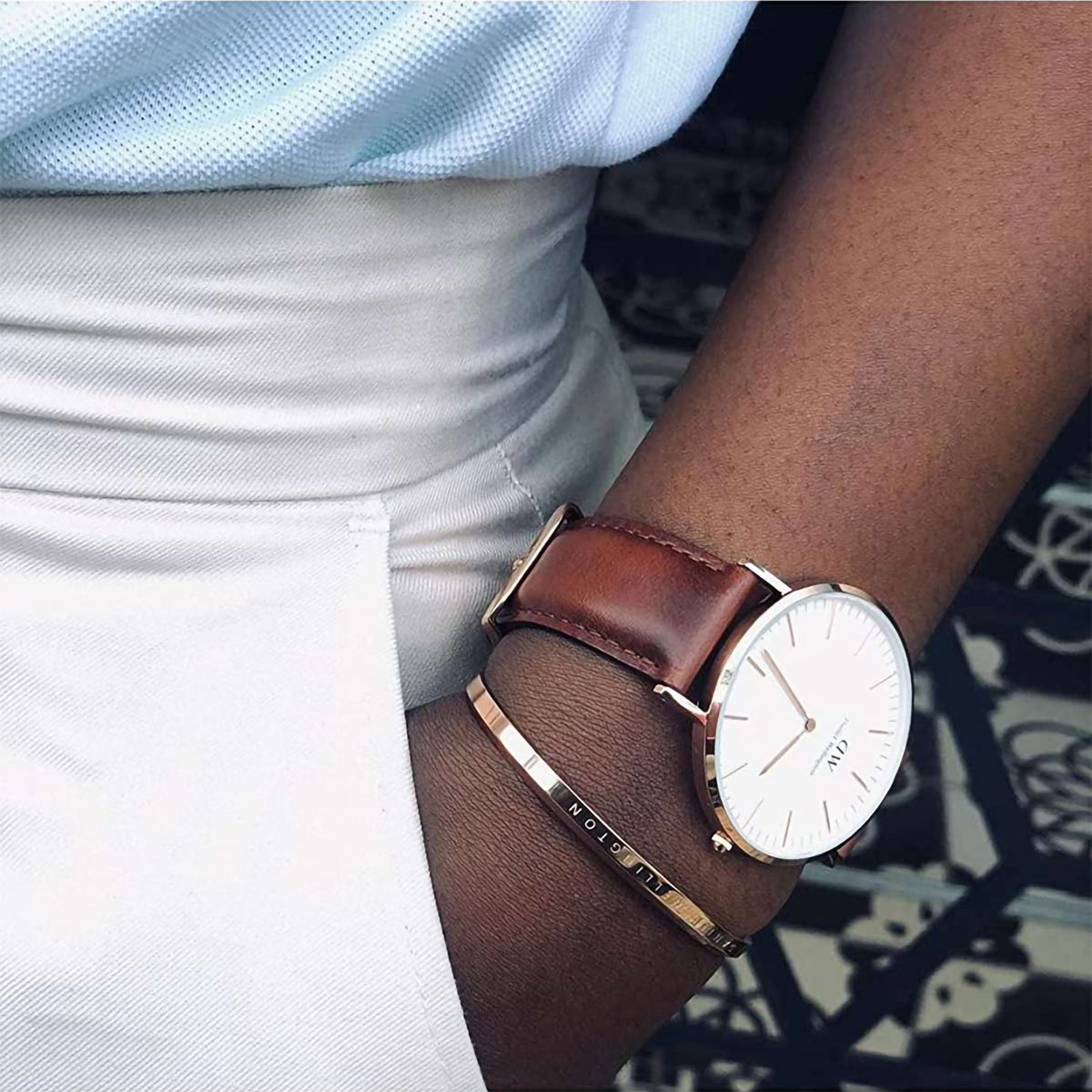 Daniel Wellington Round Quartz Analog Men watch