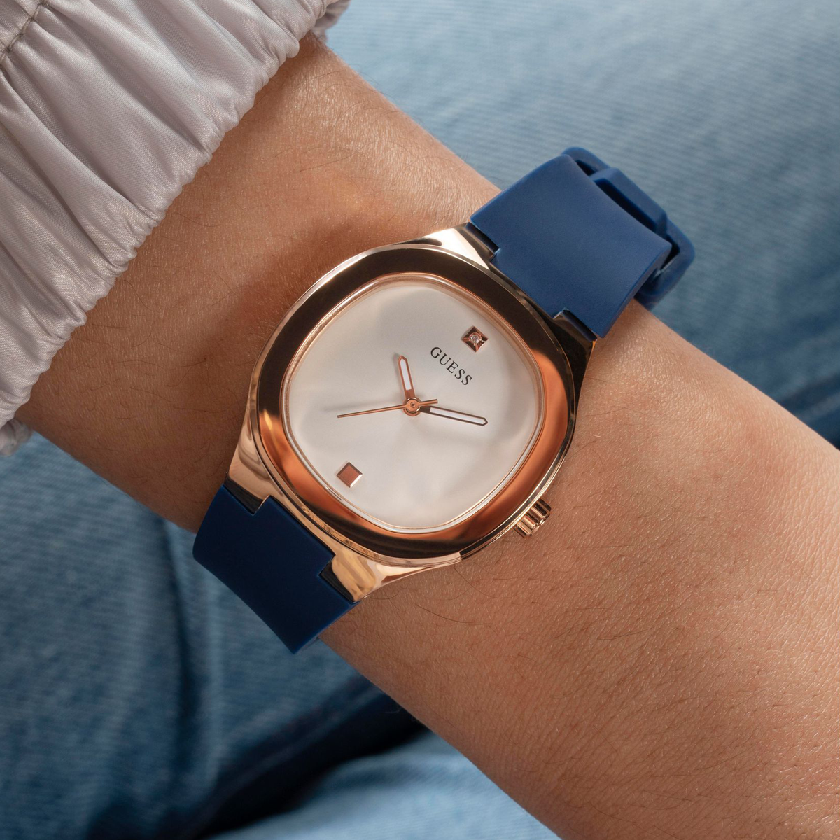 Guess   watch