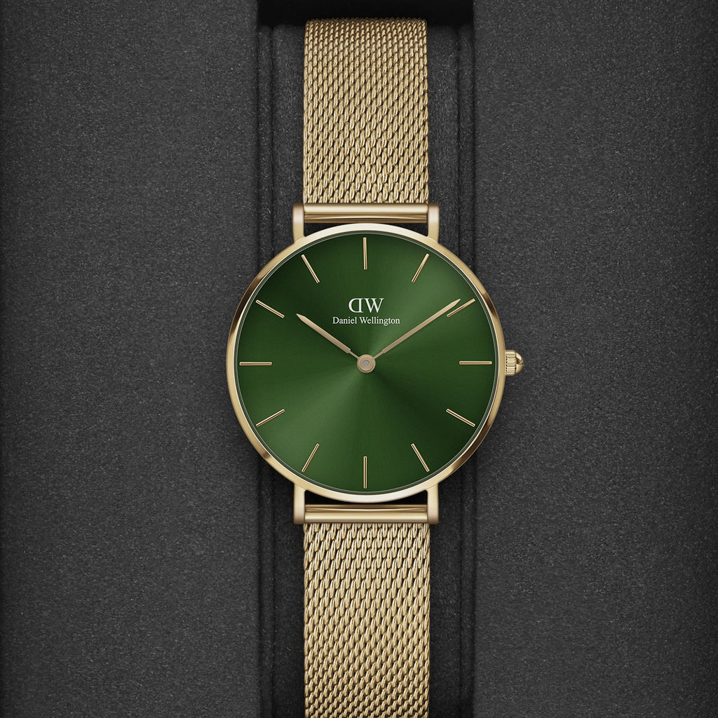 Daniel Wellington Women Round Green watch