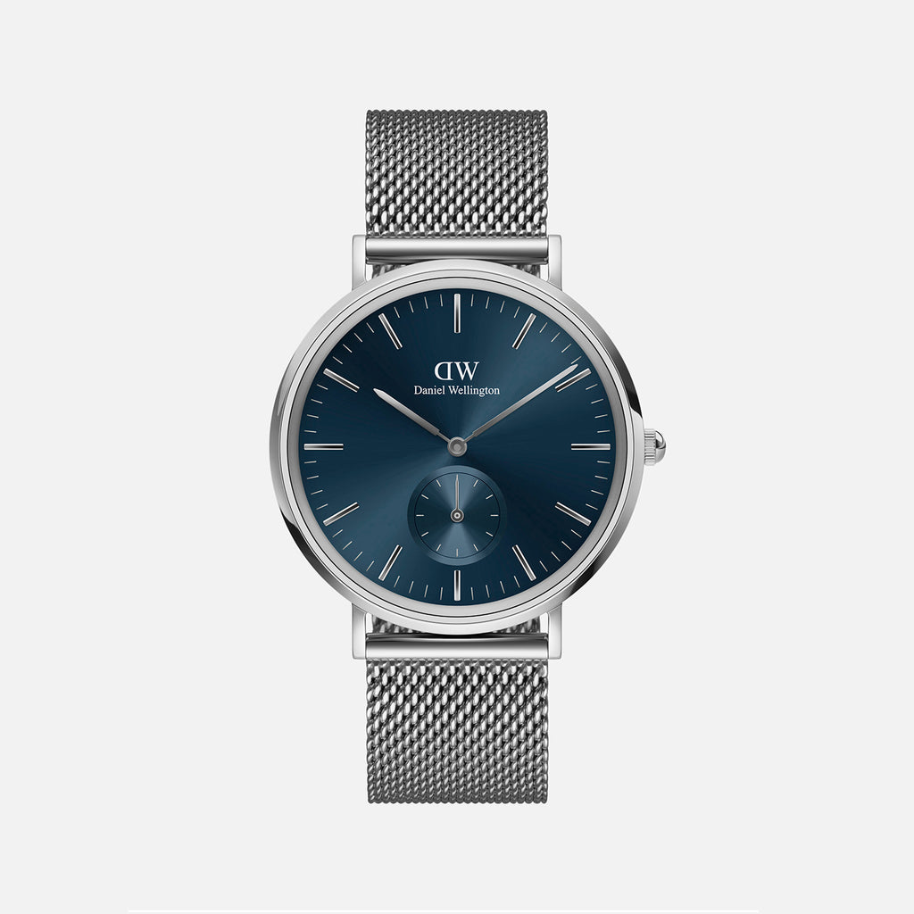 Daniel Wellington Round Blue Analog watch