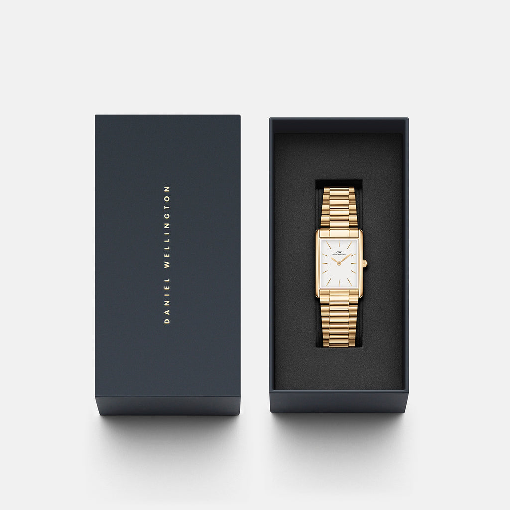 Daniel Wellington Rectangular Quartz Analog Men watch