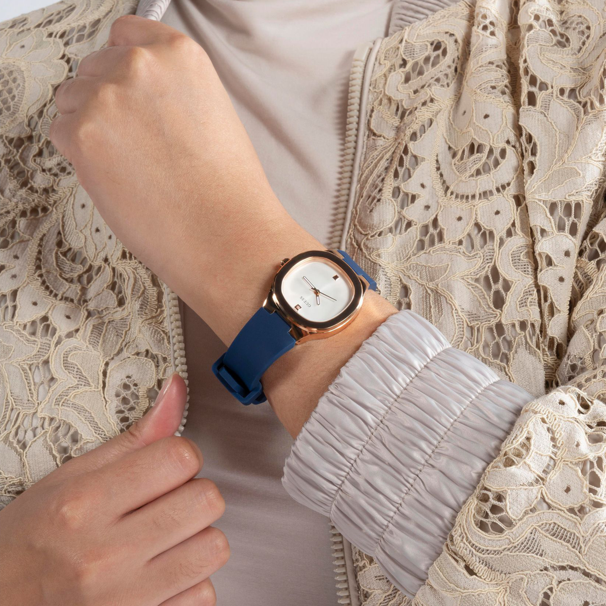 Guess   watch