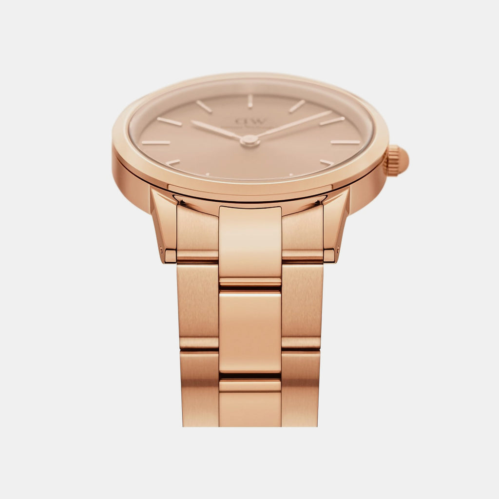 Daniel Wellington Women Round Gold watch