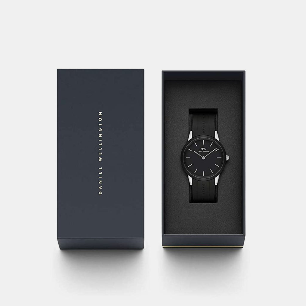 Daniel Wellington 40 mm Black Quartz watch