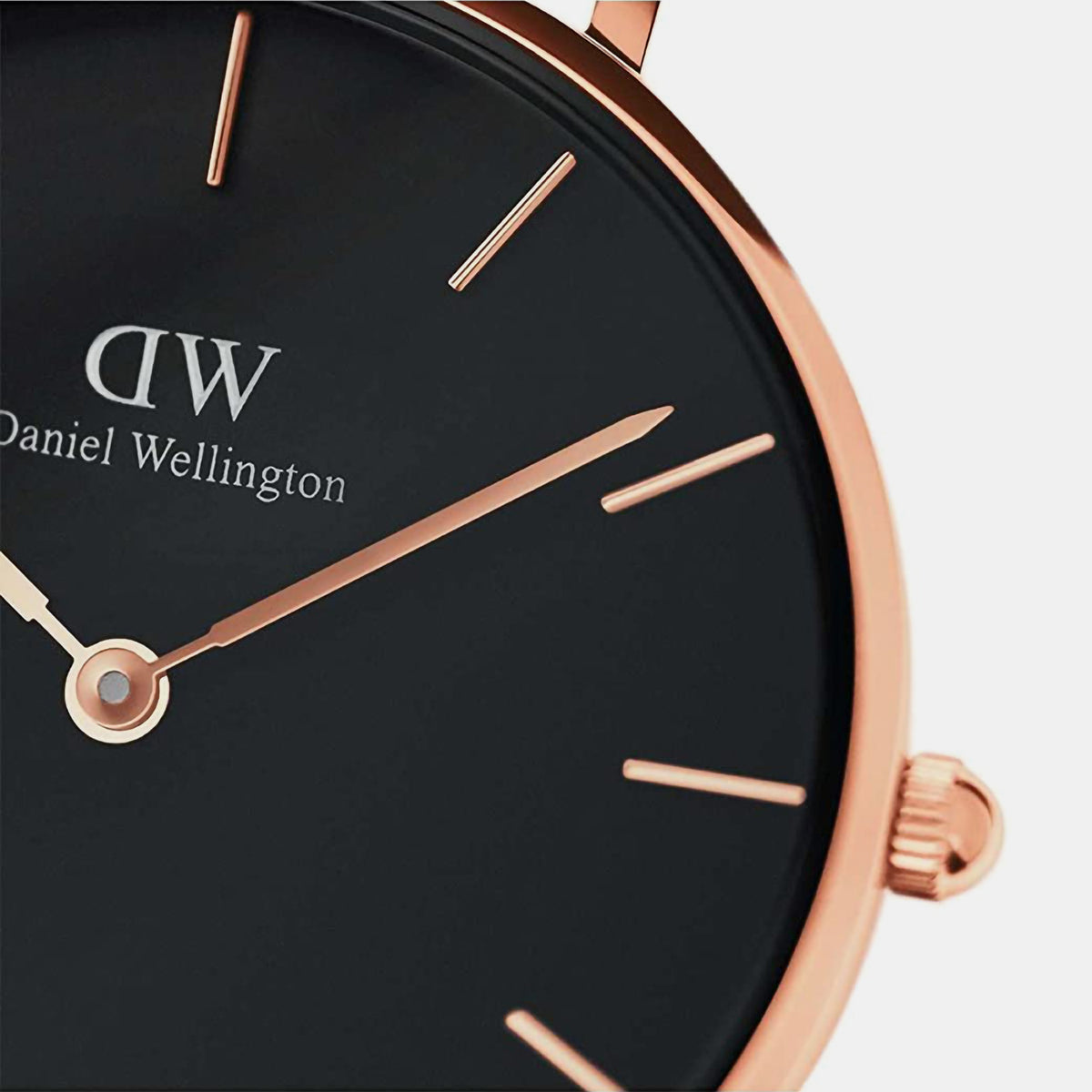 Daniel Wellington Women Round Black watch