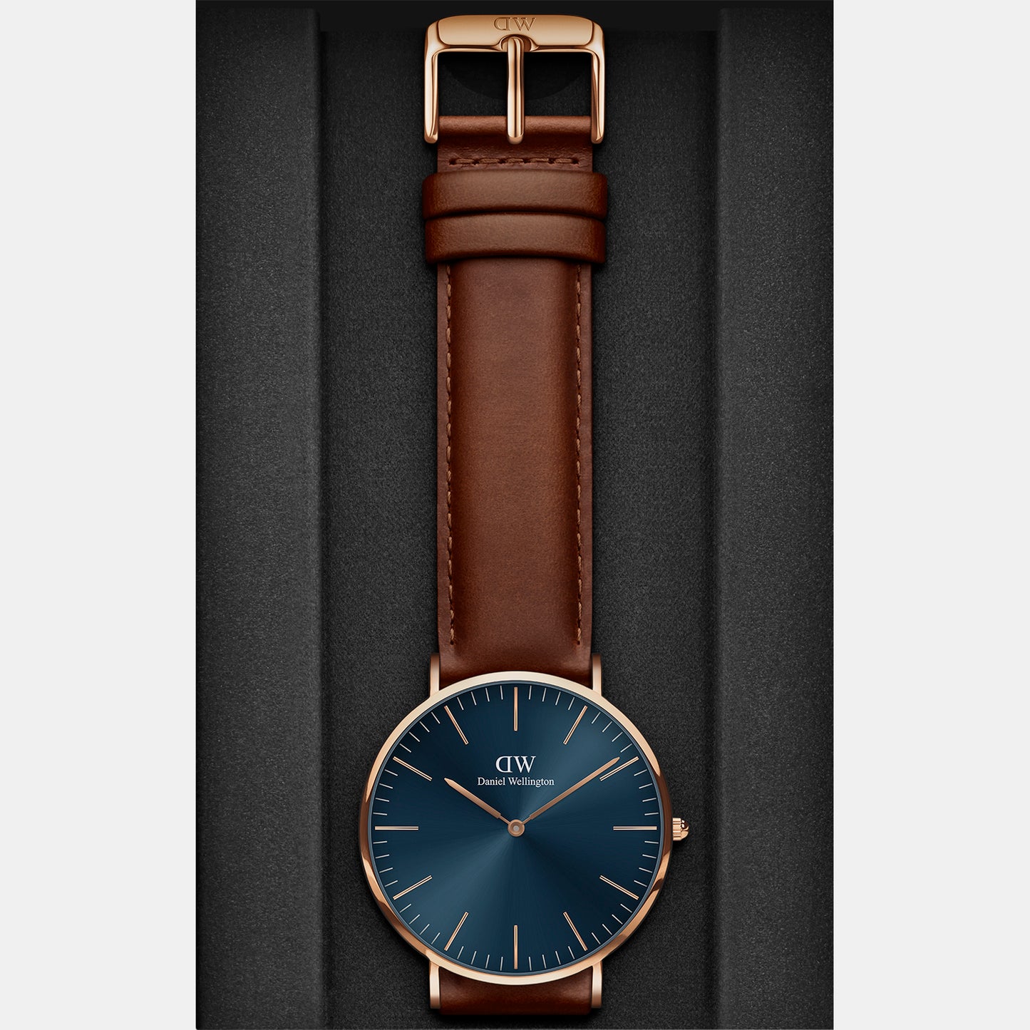 Classic Men's Blue Analog Leather Watch DW00100626K