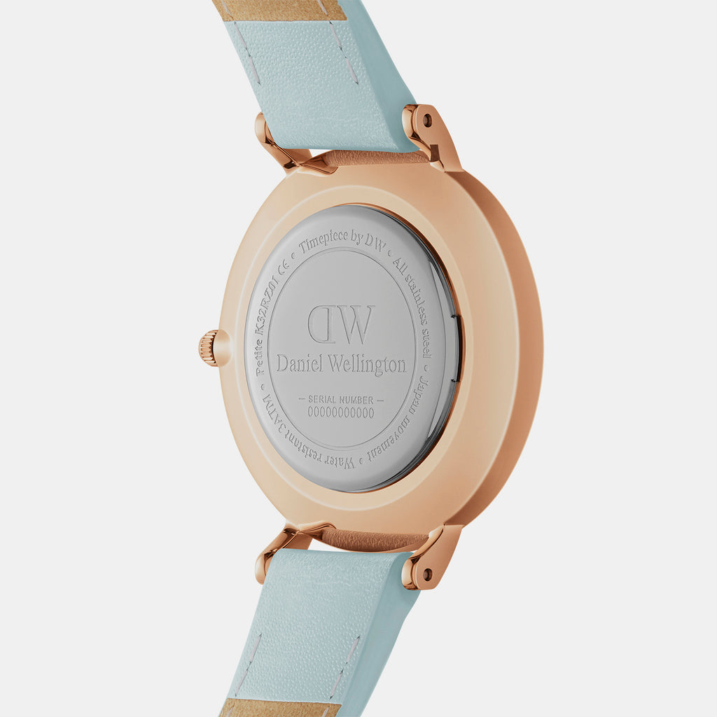 Daniel Wellington Women Round Blue watch