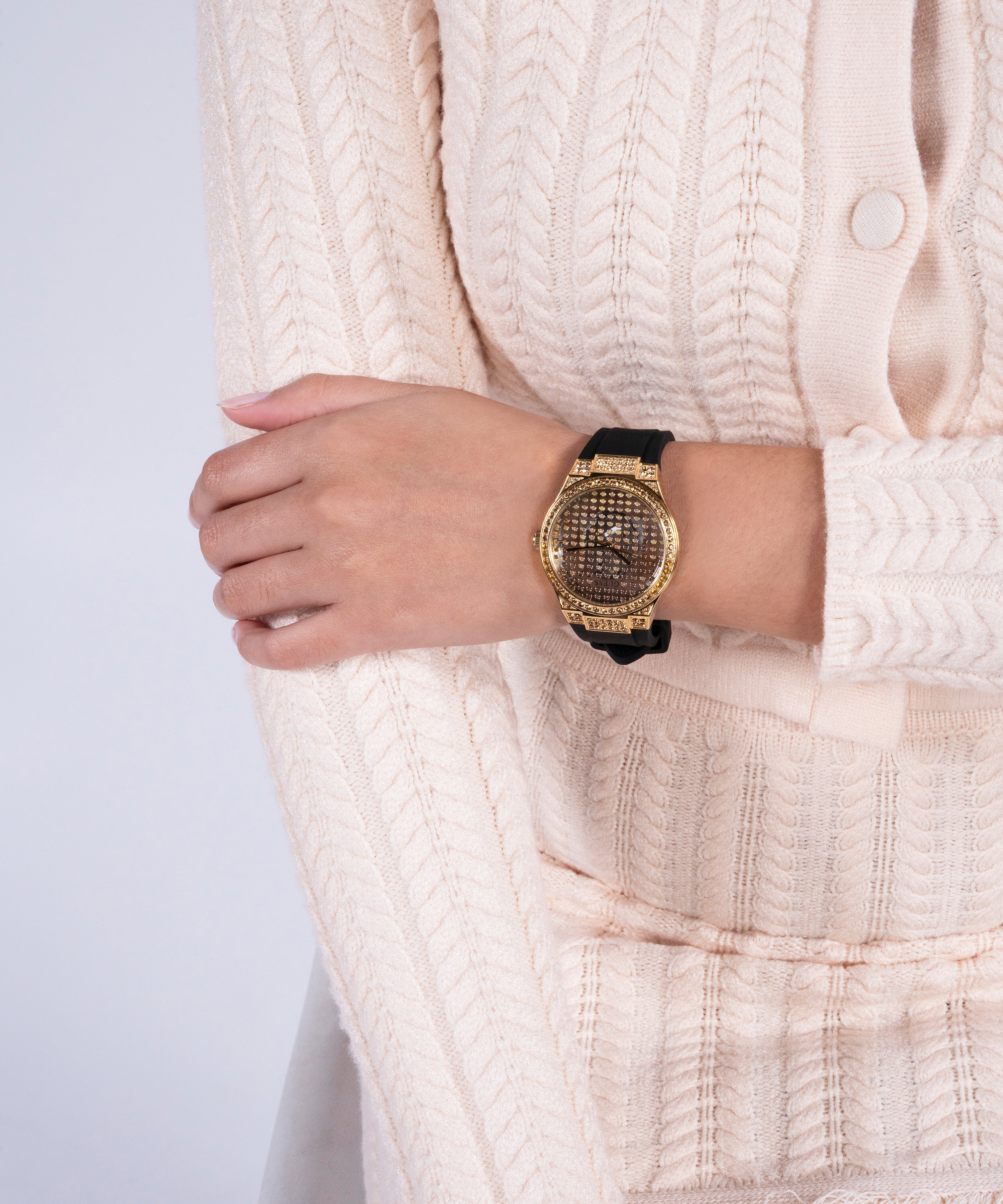 Guess Round Quartz Analog Women watch