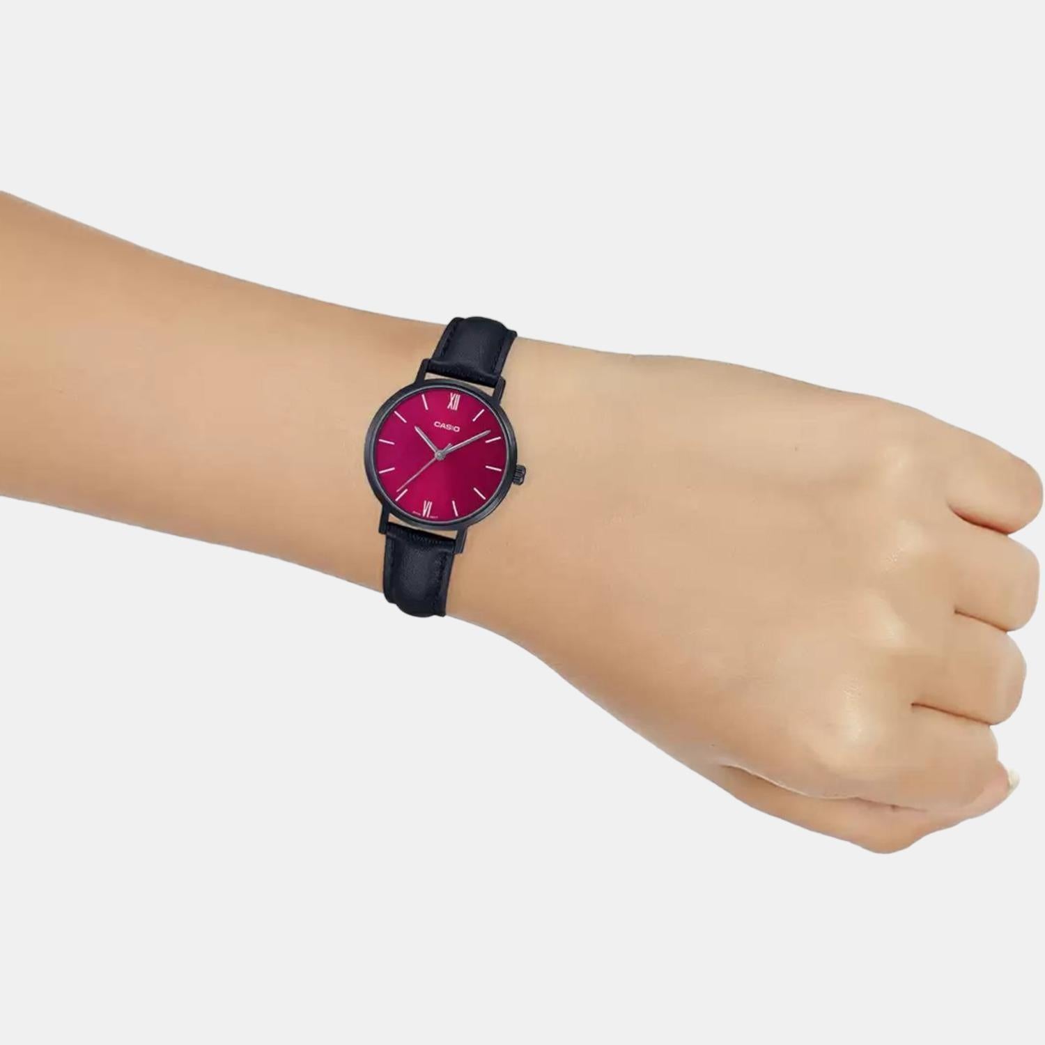 Casio Round Quartz Analog Women watch