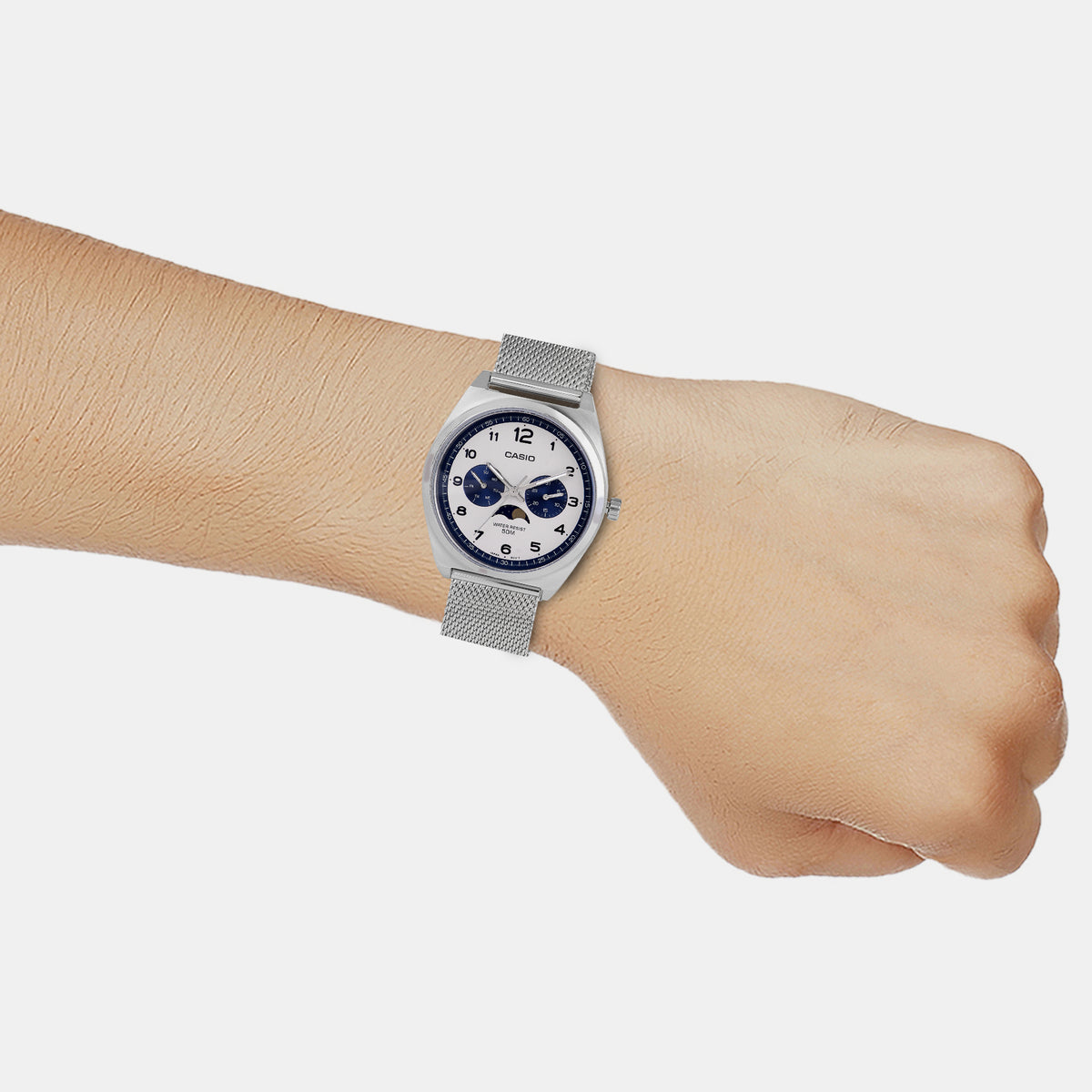 Casio 47 mm Silver Quartz watch