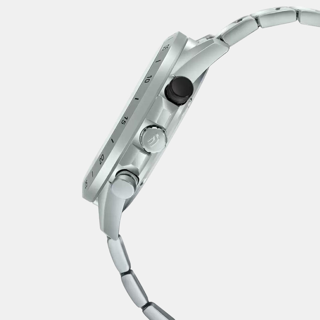 Casio 48 mm Round Quartz watch