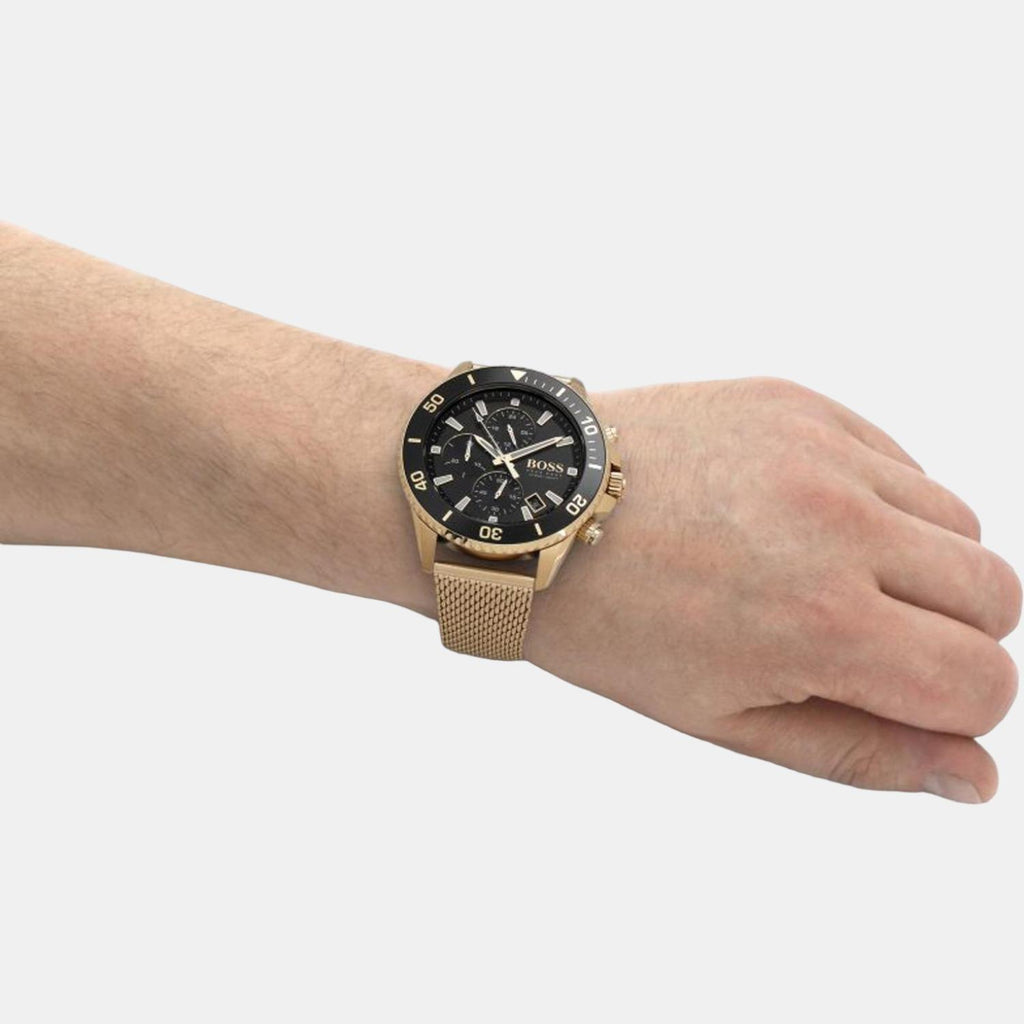 Boss 40 mm Gold Quartz watch