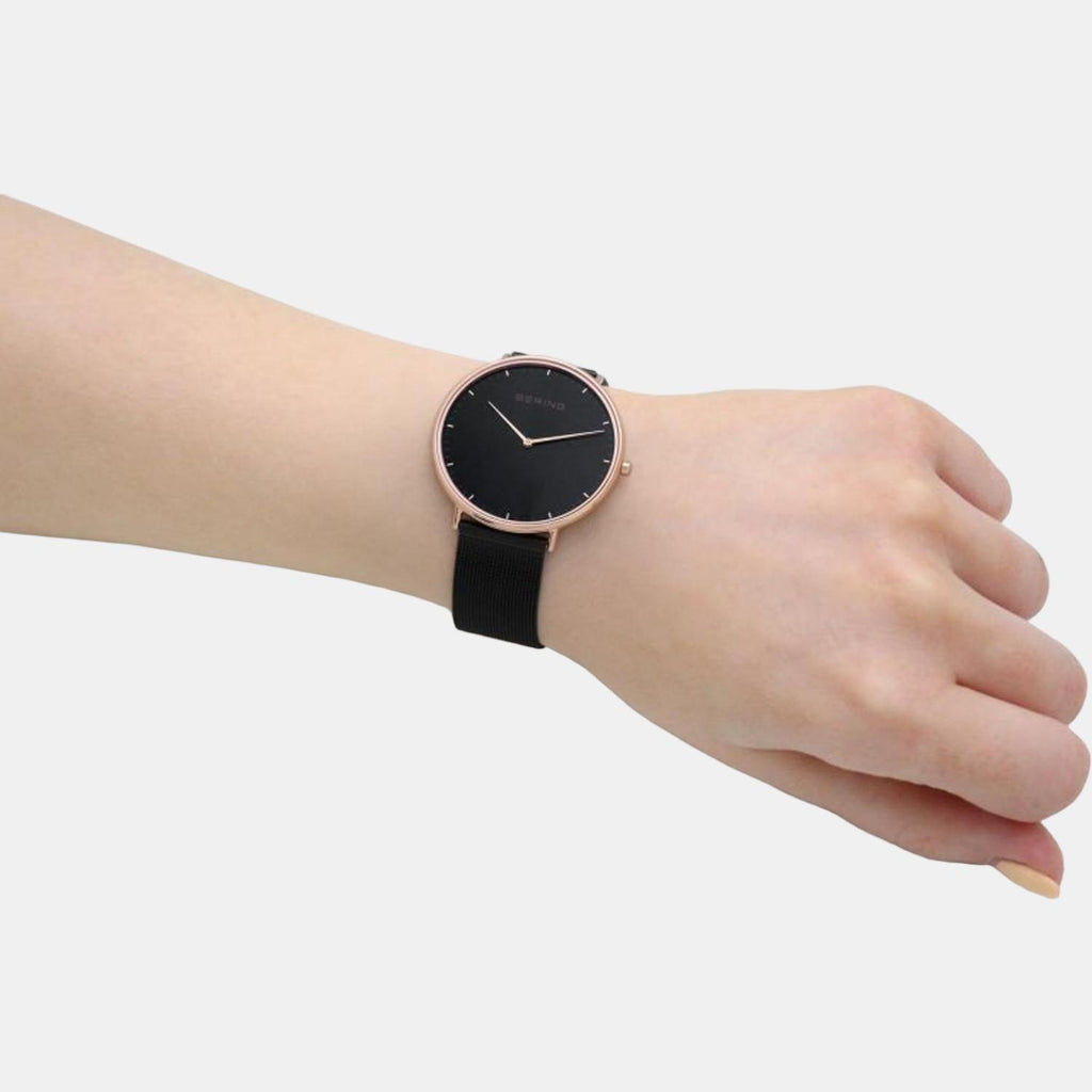 Bering Round Quartz Analog Unisex watch