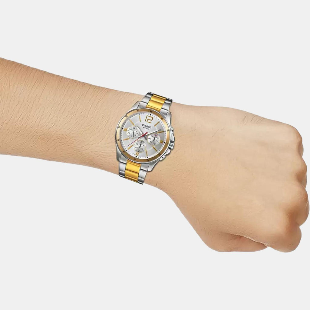 Casio Round Quartz Chronograph Men watch