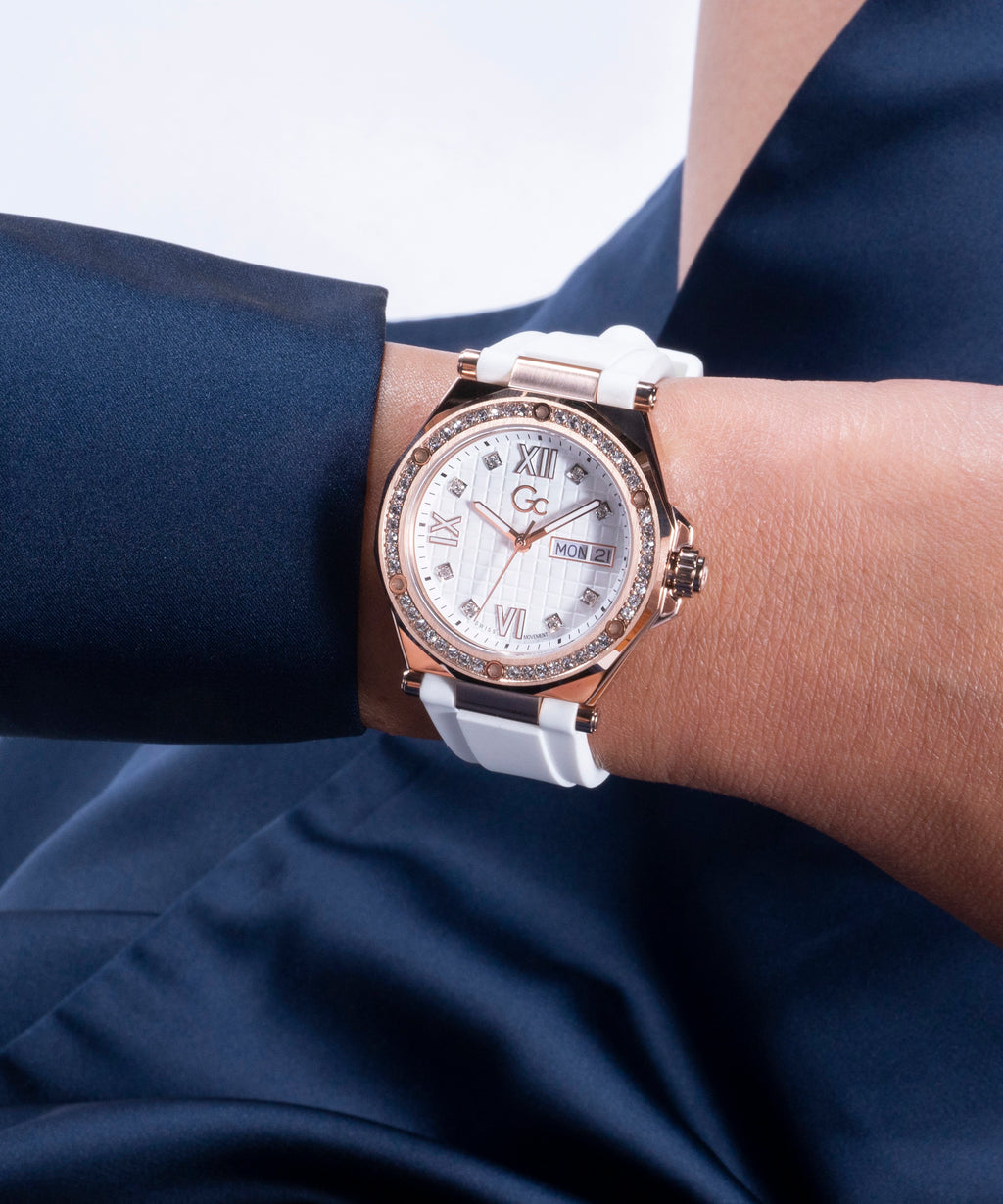 GC 34 mm White Quartz watch