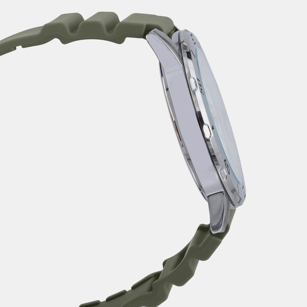 Casio Men Round White watch