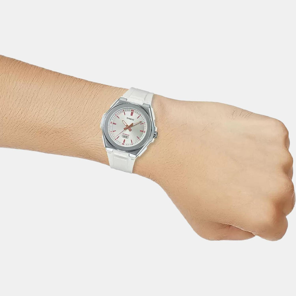 Youth Women Quartz White Dial Analog Resin Watch D221