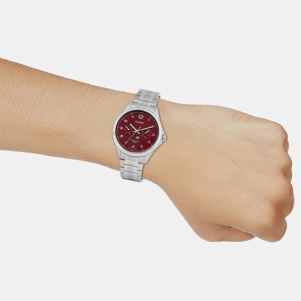 Casio 47 mm Silver Quartz watch