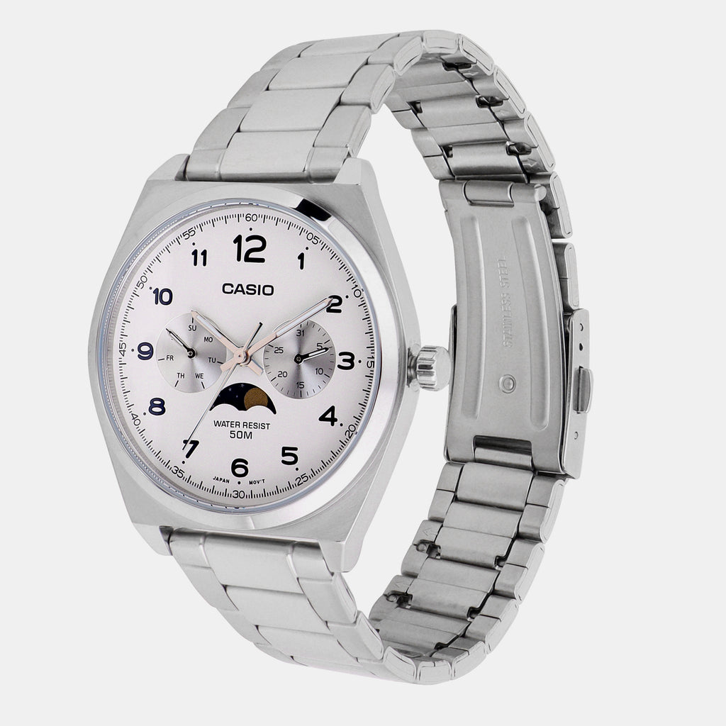 Casio 47 mm Round Quartz watch
