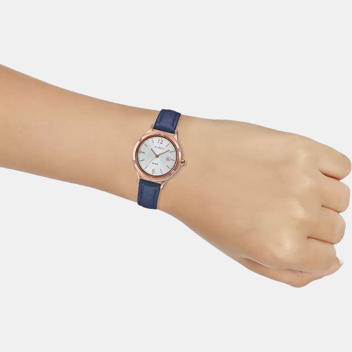 Sheen Women Quartz White Dial Analog Leather Watch SH208