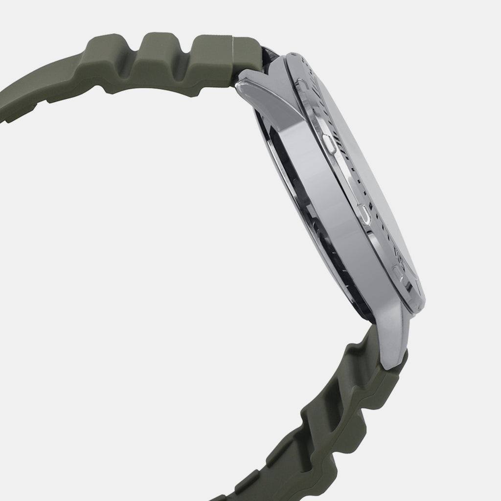 Casio Men Round Black watch