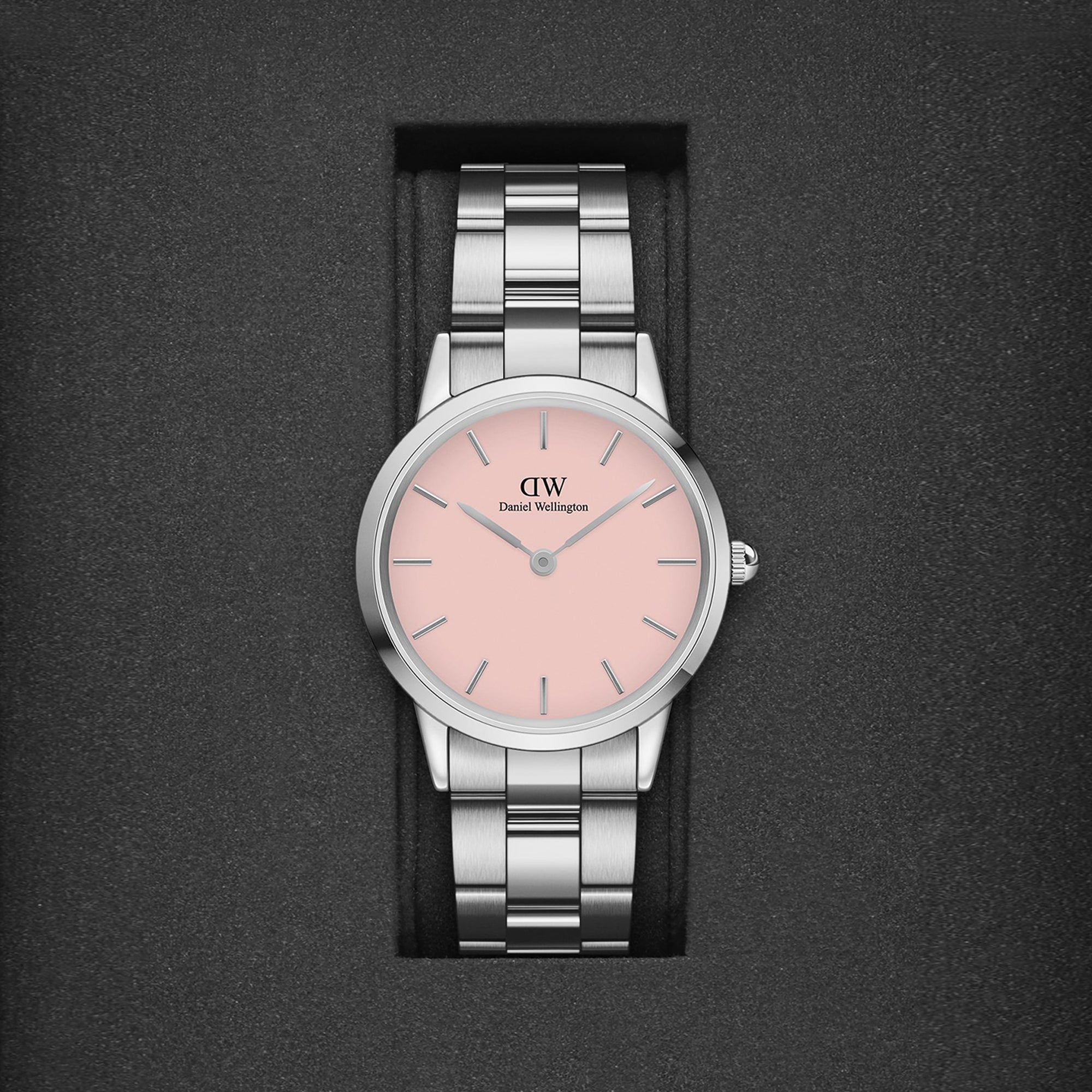 Daniel Wellington Stainless Steel Round watch