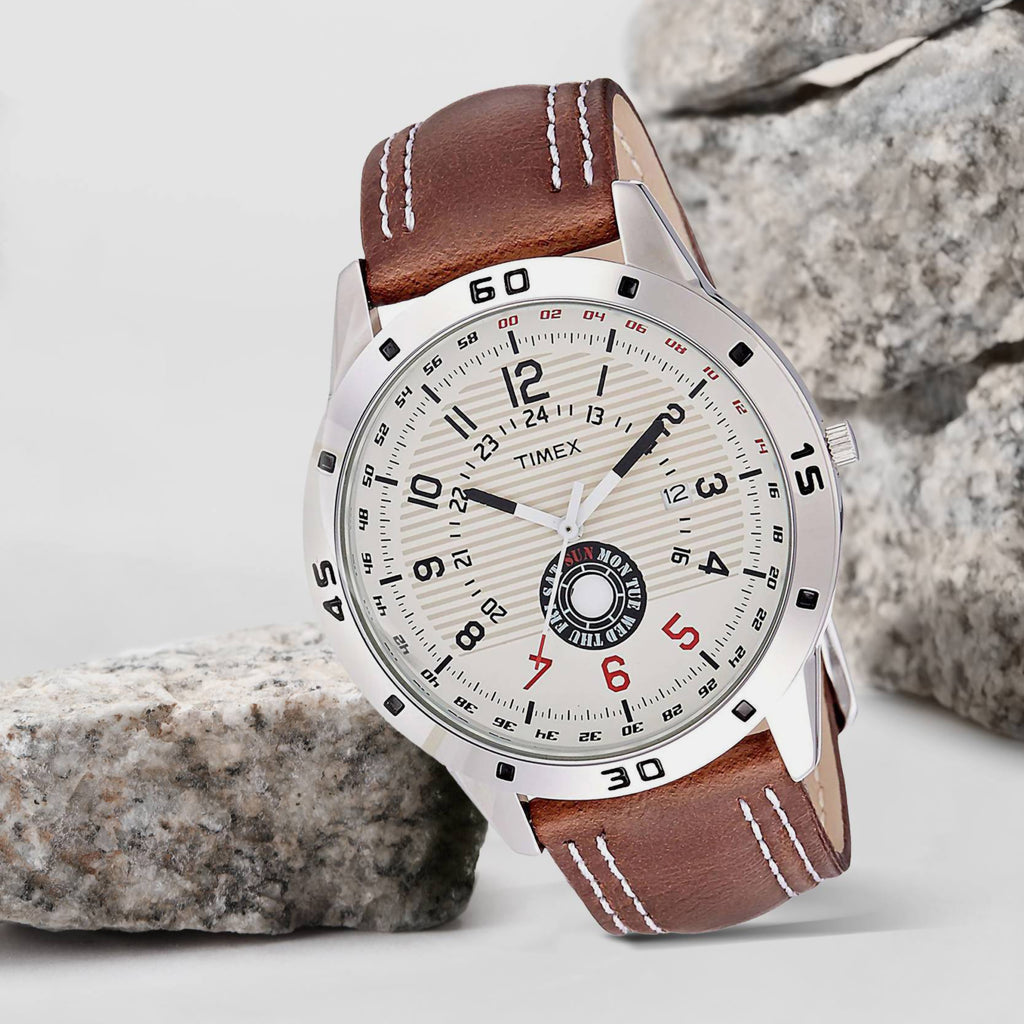 Timex 45 mm Round Quartz watch