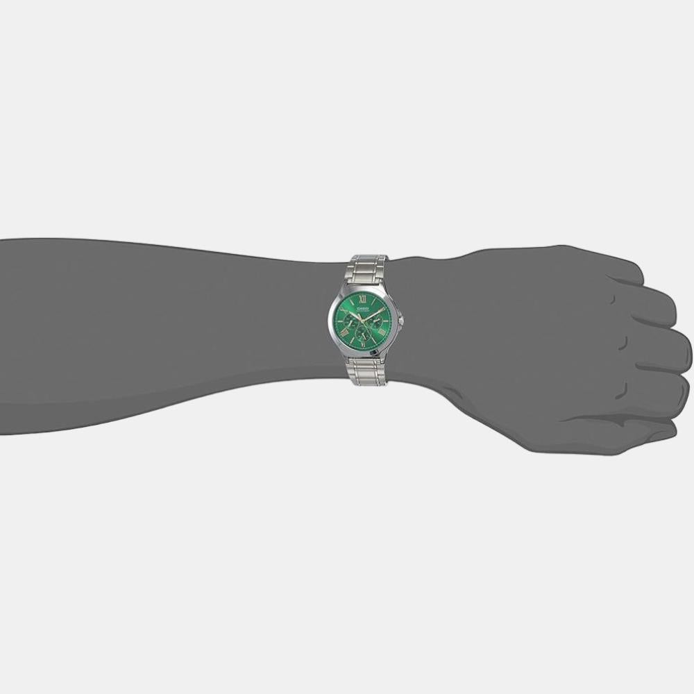 Casio Men Round Green watch