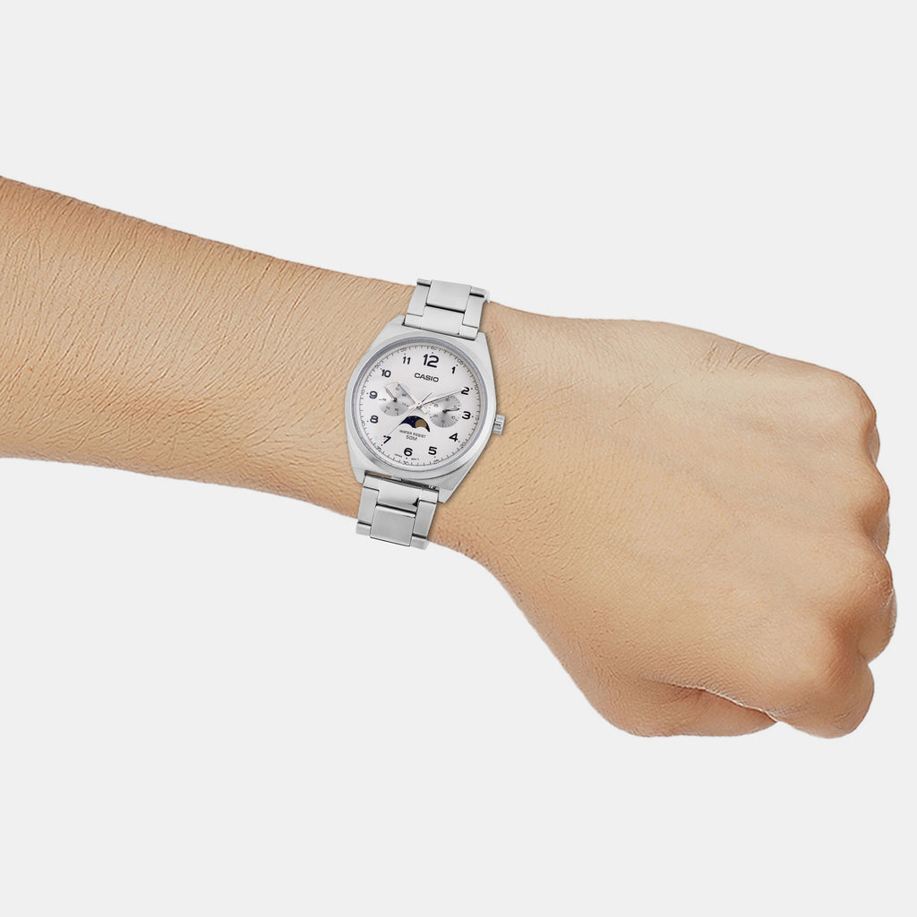 Casio 47 mm Silver Quartz watch