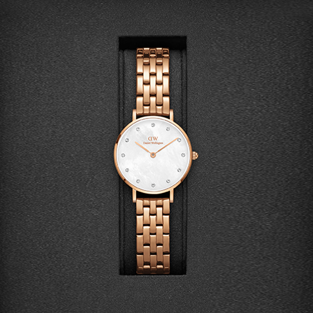 Daniel Wellington Round Quartz Analog Women watch