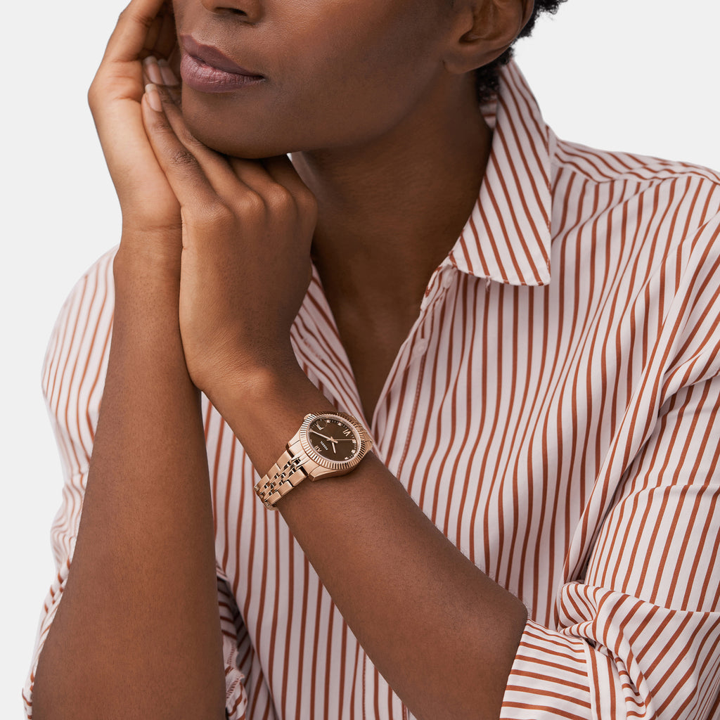 Fossil Round Quartz Analog Women watch