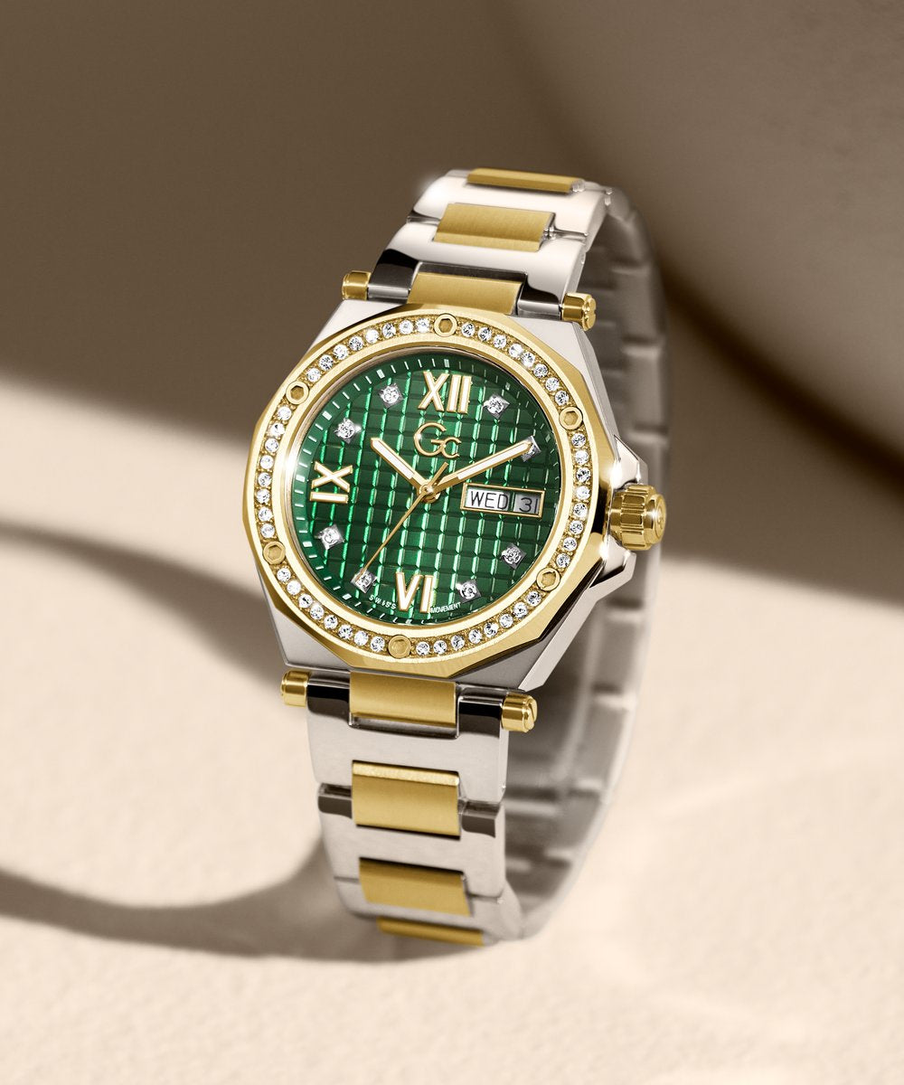GC Round Quartz Analog Women watch