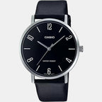 Casio 49 mm Round Quartz watch