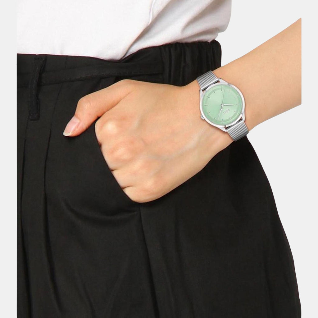 Pura Women Quartz Black Dial Analog Stainless Steel Watch 1502636