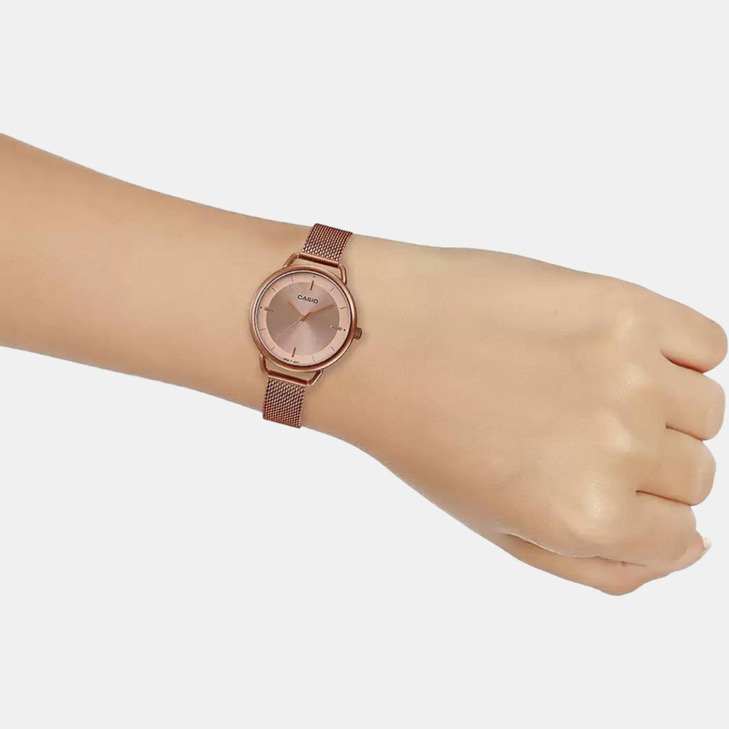 Casio Round Quartz Analog Women watch