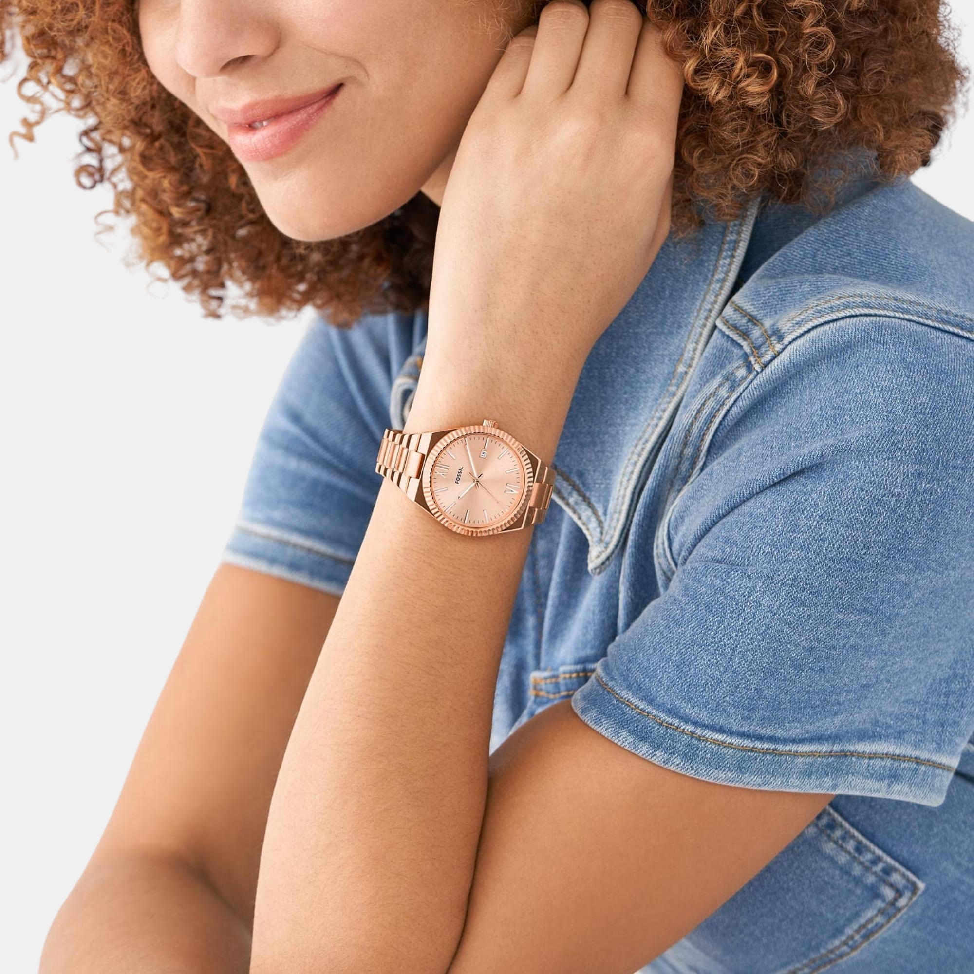 Scarlette Women Quartz Rose Gold Dial Analog Stainless Steel Watch ES5258