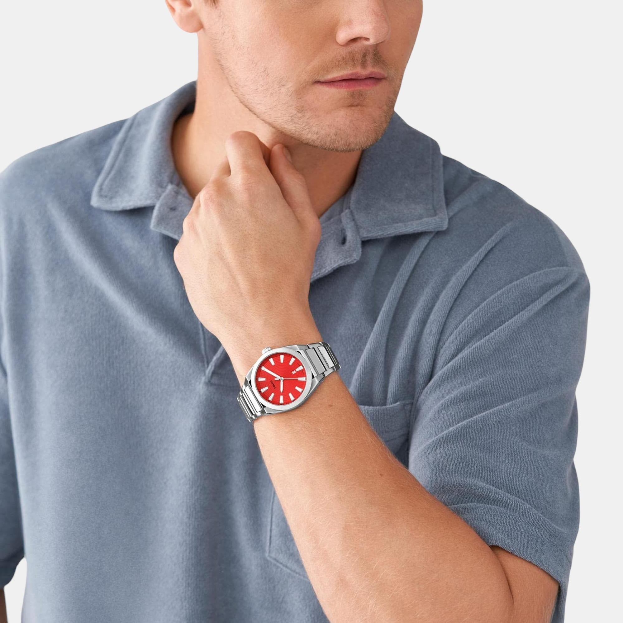 Everett Men Quartz Red Dial Analog Stainless Steel Watch FS5984